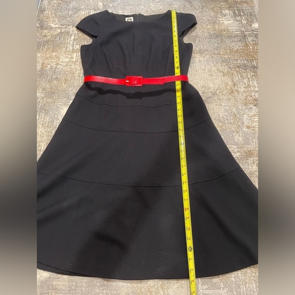 Anne Klein Black Fit & Flare Capped Sleeve Midi Dress Red Belt Women’s Size 8 - Picture 8 of 8